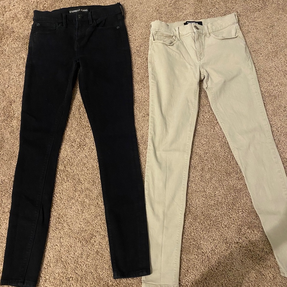 2 pairs of Express 00R mid rise legging jeans